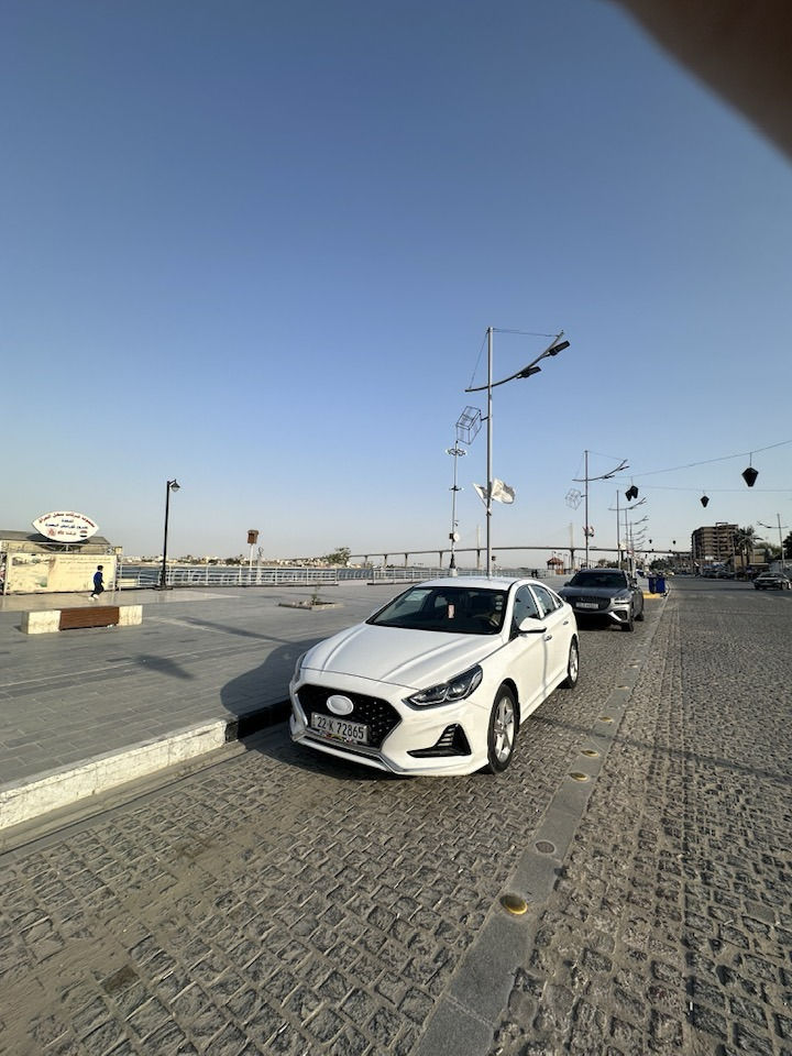 السلام عليكم 
سوناتا 2021 للبيع مكفوله محرك 2000 دوش 
فول مواصفات عدا الفتحه وارد كوري 
الموصفات :
بصمه 
تبريد قطعتين 
ترحيب عند الاقتراب
مري شفط
كشنات كهربائيه جلد تدفئه تبريد 
ستيرن تدفئه تبريد 
سايد بريك دكمه
نظام ECO
كامره تسجيل خلفيه 
تحكم في الاناره الخارجيه 
مانع انزلاق
صندوق ذكي 
السياره جديده ماتصرف عليه ربع 

السعر خاص
الرقم:***********
متواجد على الواتساب 
اتصل وبلخدمه
