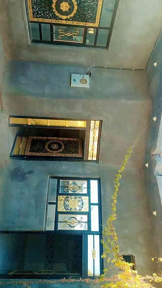 سلام عليكم دار لليجار بدجيل شارع الصدرين يحتوي على غرفه نوم 2 +موزع +مطبخ +استقبال+ ديوانيه+صحيات داخلية وخارجية الاستفتاء 
***********/إتصال 
***********/واتساب فقط
