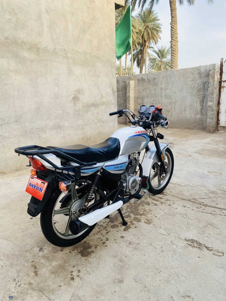 للبيع مديل ٢٠ اورق سكنر ٦٠٠ وبيه مجال مكان بابل سده الهنديه ***********
