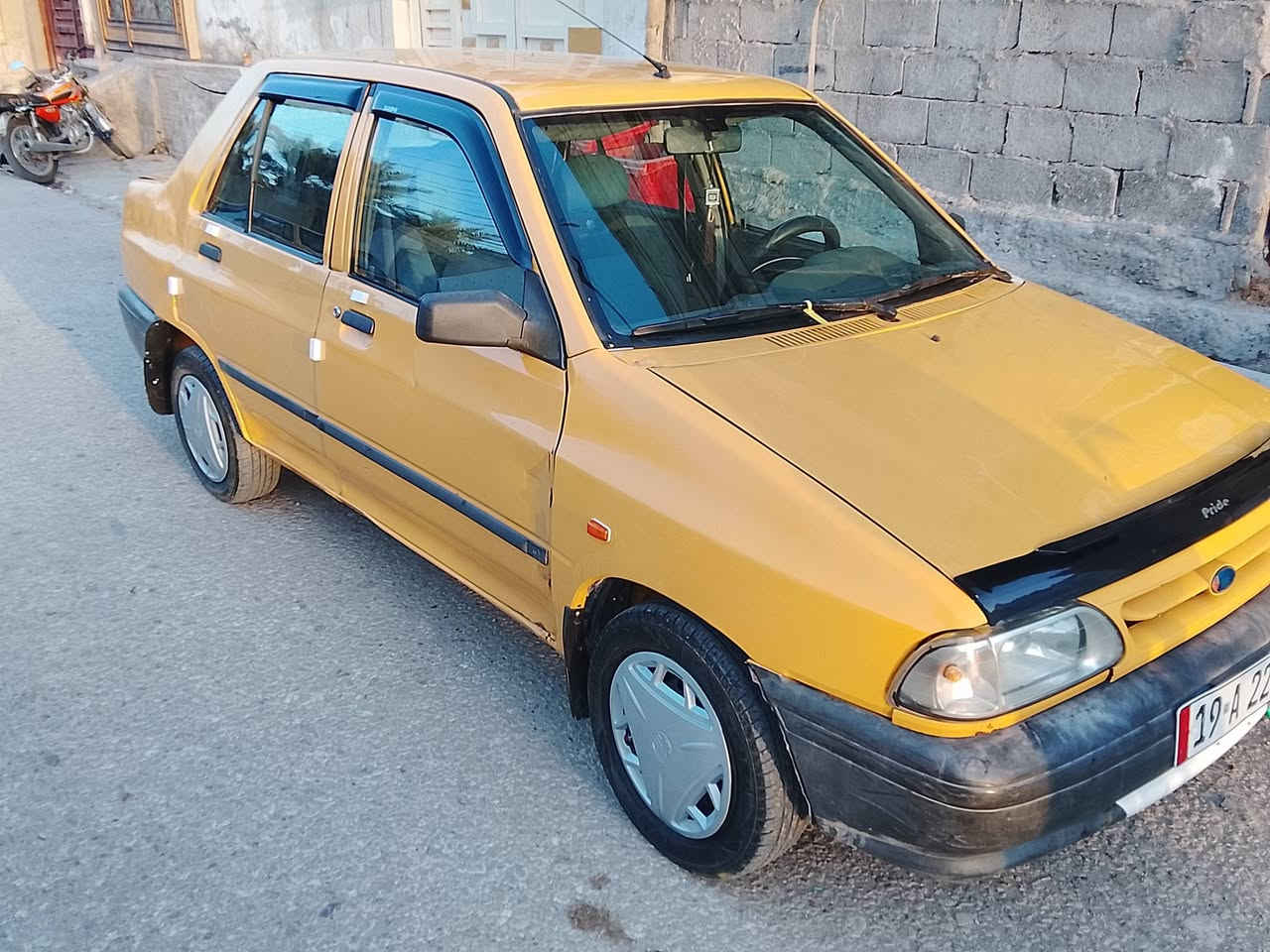 سلام عليكم سايبه للبيع موديل 15 بيه رشات صبغ بدون ضربه محرك وكير وشواصي مكفولات  مصفره هيه وغرامات رقم نكليزي سنويه الل 2030 مكان كربلاء سعره 26 وبيه مجال قليل.     ***********
