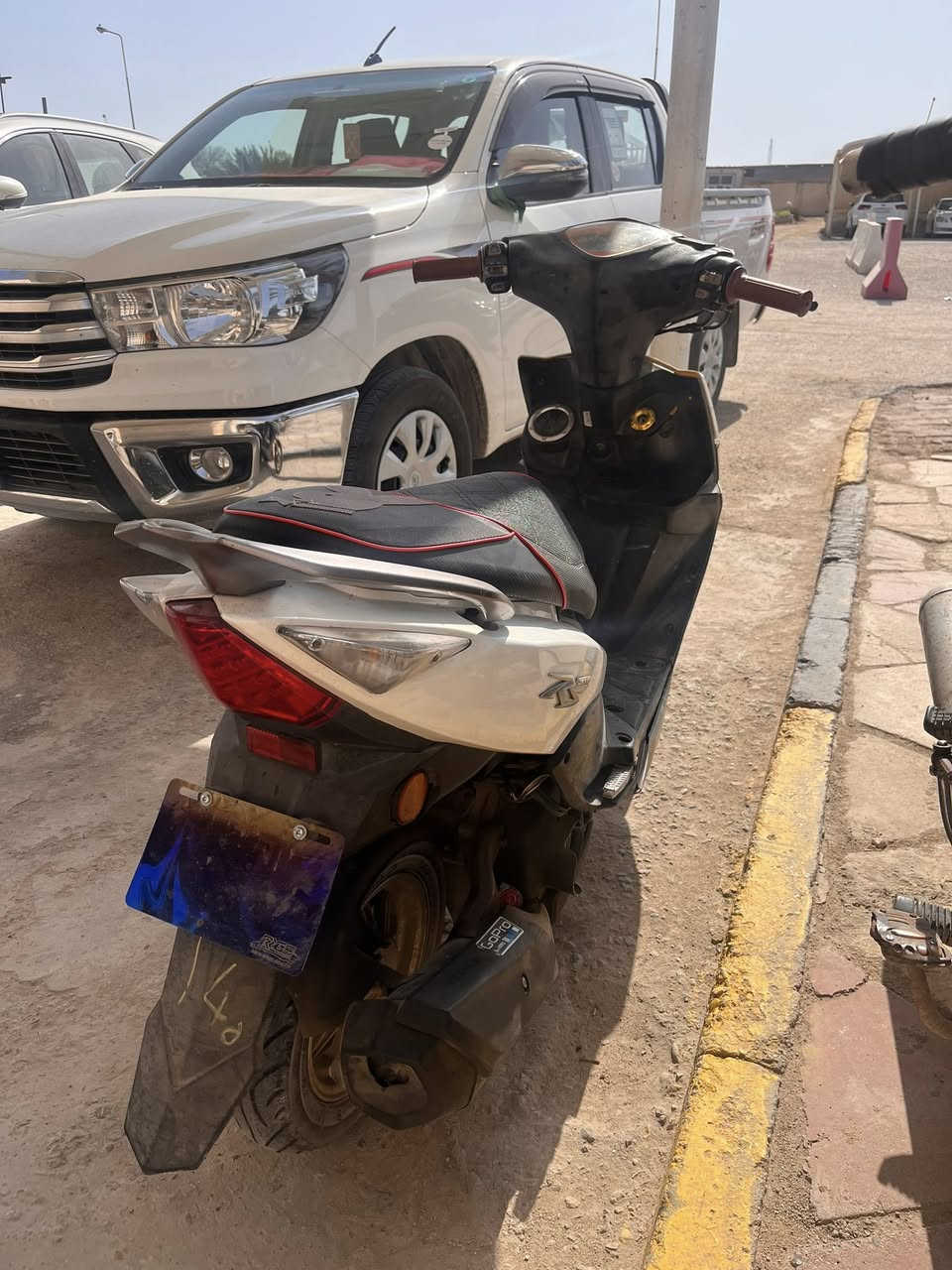 السلام عليكم ماكس مضلع حديث نوزل ماناقصة شي دبلات زنون كهربائيات عداد سرعة كيج بانزين قفال ستيرن السعر850تواصل ***********
