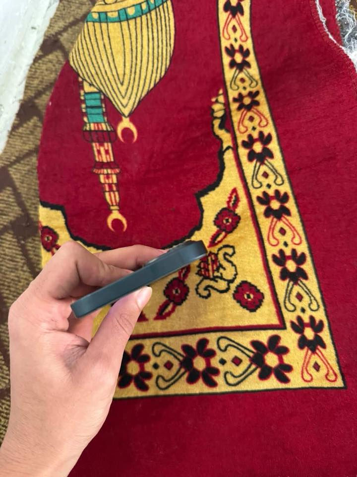 13 عادي جهاز نضيف
بطاريه93 
ذاكره 128
تك سم 
متواجد واتساب ***********
السعر 425
