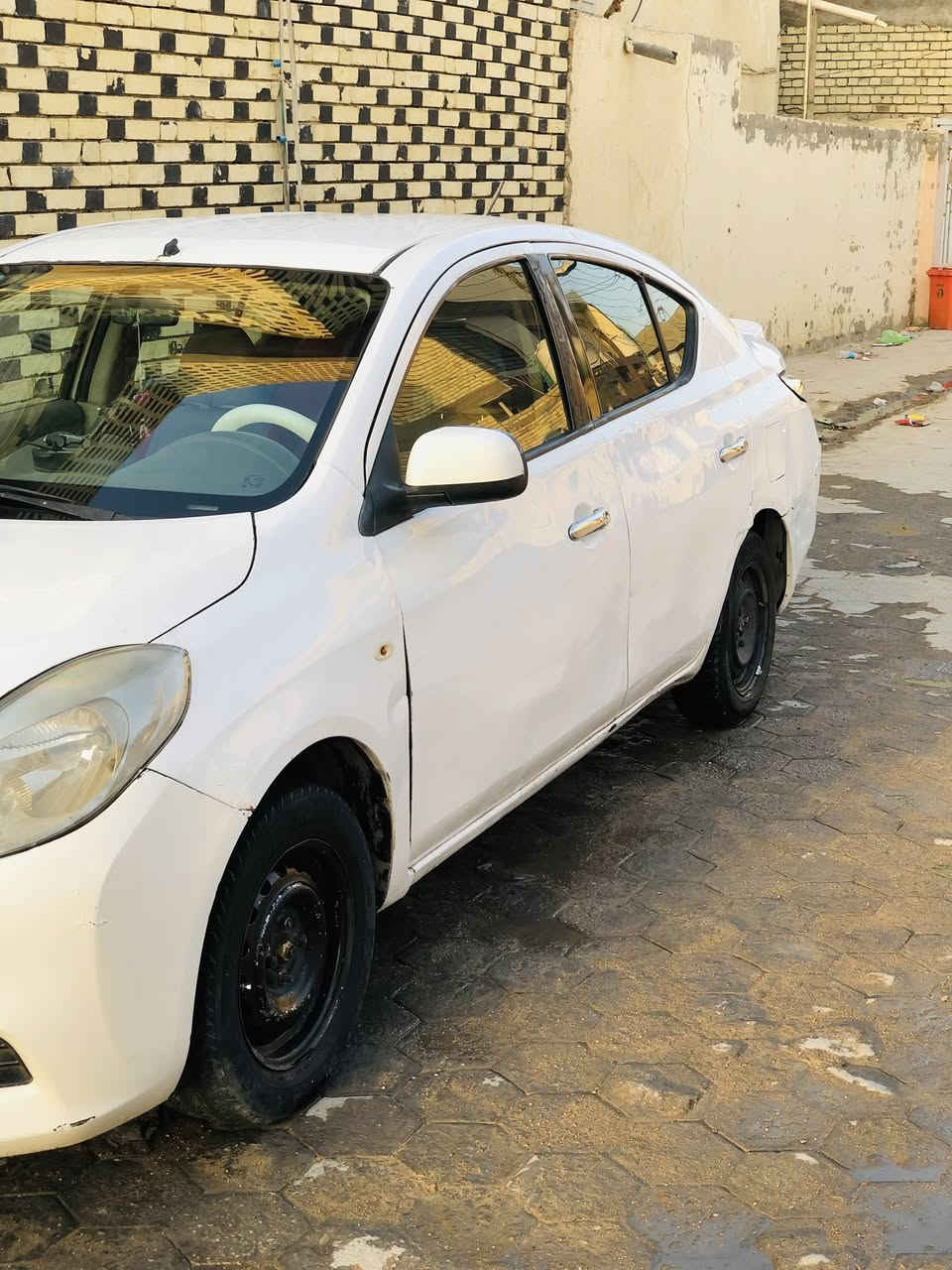 سلام عليكم نيسان صني 2014 بيها صبغ حزام اكفل فقط كص السعر 67 وبيها مجال المكان النجف مكتب الرشيد 
***********
