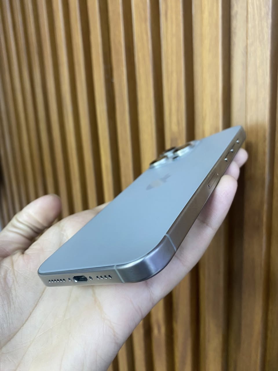 15 برو ماكس ماستر AAA
مكفول ممفتوح بلادي شخط مابي ذاكره 256 بطاريه83 سعر 890حي اور ***********
