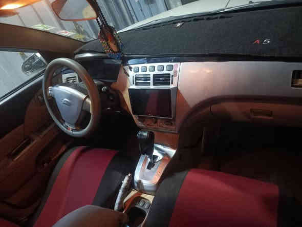 شيري ٢٠١٠ كير ومحرك كورلا مصبوغه حزام سعر ٣٨ وبيه مجال تخم تاير جديد وباتري جديد تدفىه تبريد مبايل ***********
