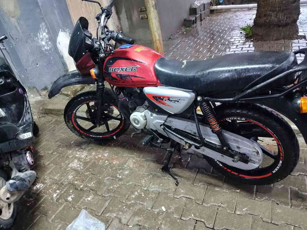 سلام عليكم دراجه بوكسر للبيع موديل 20 كامله مكمله مابيها كل عيب رقم اديالى مشروع وطني الشراي يجي خاص أو عل رقم *********** السعر مليون أو ٦٥٠ خاف واحد يكول ليش ما تذكر السعر تحياتي لجميع
