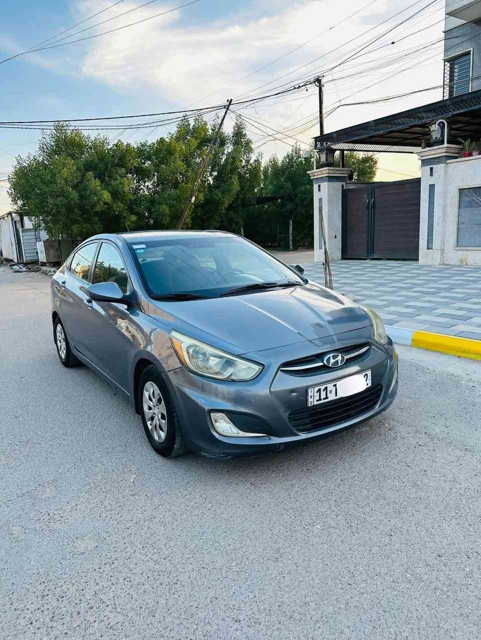 للبيع هونداي أكسنت 2016
رقم بغداد الدولي الجديد 
هزه جديده 
سنويه جديده بأسمي 
محرك 1600 مكفوول
كير اوتوماتيك AT  مكفوول
صدر نظيف مبدله جديد مع مشط ستيرن 
تخم تاير نظيف 
باتري جديد 
جامه اماميه جديده 
تبريد ممتاز جداً
تدفئه ممتازه 
3 سويچات مسويله جدد
داخل رصاصي نظيف
صبغ 3 قطع من امريكا 
ليبل واحد السياره بدون ضرر نهائياً
السعر 93 ورقه 
مكاني الغزاليه 
***********
