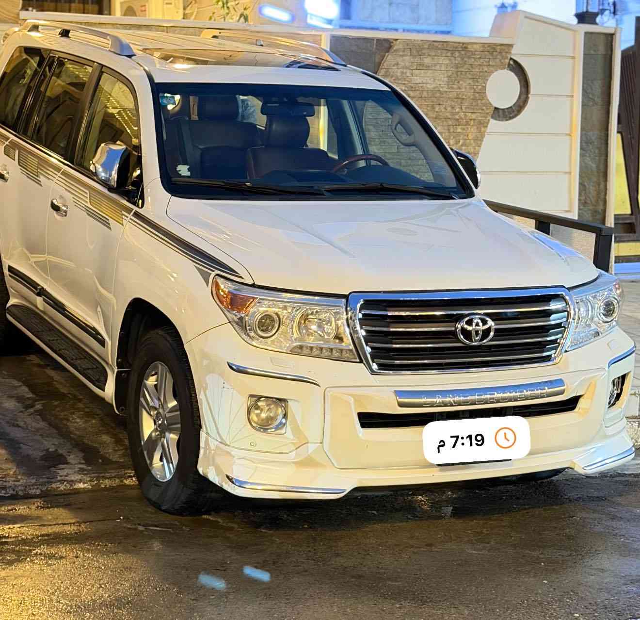 لاندكروز GX.R  V8 4600  🔥
موديل 2014 

السياره فول مواصفات للاخير مكفوله كفاله عامه 

 ماشيه 147 الف 🔥

اللون ابيض لؤلؤي ⚪️

حساسات  

ثلاجه وسطيه 

شاشه اندرويد 

فتحه سقف 

دفع رباعي عالي ودفع رباعي واطي 🔥

تبريد تدفئه 

كشن كهرباء 

لون داخلي مميز 

كامره  بلاديه

تايرات الشركه بلاديه بيها  

سبير ما نازل 

السعر :- 415 ورقه وبيها مجال بسيط جدا 

  

رقم بغداد سنويه جديده هزه جديده سياره جاهزه مجهزه من كل نواحي 

مكان السياره بغداد لتواصل والاستفسار على الرقم ***********
