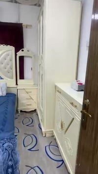 غرفة نوم • مستعملة • للبيع
