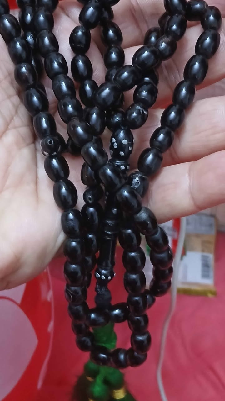 اللهم صل على محمد وآل محمد
(يخرج منهما اللؤلؤ والمرجان )
من أعماق البحر الأحمر حجر اليسر الجميل وبوزن 45 غم تقريبًا بعدد حبات 101 سبحه من يسر البحر الأحمر بقياس مثالي 7×9 ملم..للبيع مكاني بغداد..موجود توصيل كافة المحافظات.. بغداد, العراق


**إذا كنت صاحب هذا الإعلان وتريد حذفه لأي سبب، رجاءا أرسل رسالة إلى الدعم الفني**