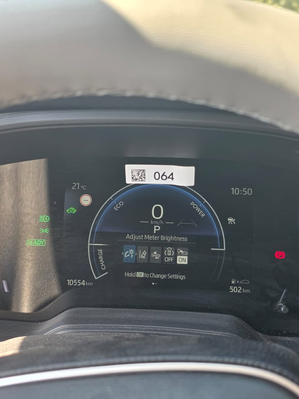 سلام عليكم كورلا موديل 24 شكل الخليجي سياره بعدها زيرو ماشيه 10 الف بعدها بريحه لوكاله 
سياره فول مواصفات معروفه مواصفات لكورلا 
سياره ارضياتها مدوشمه 
السبير ما نازل 
كلش نضيفه سعر 158 وبيها مجال قليل 
للستفسار ***********
