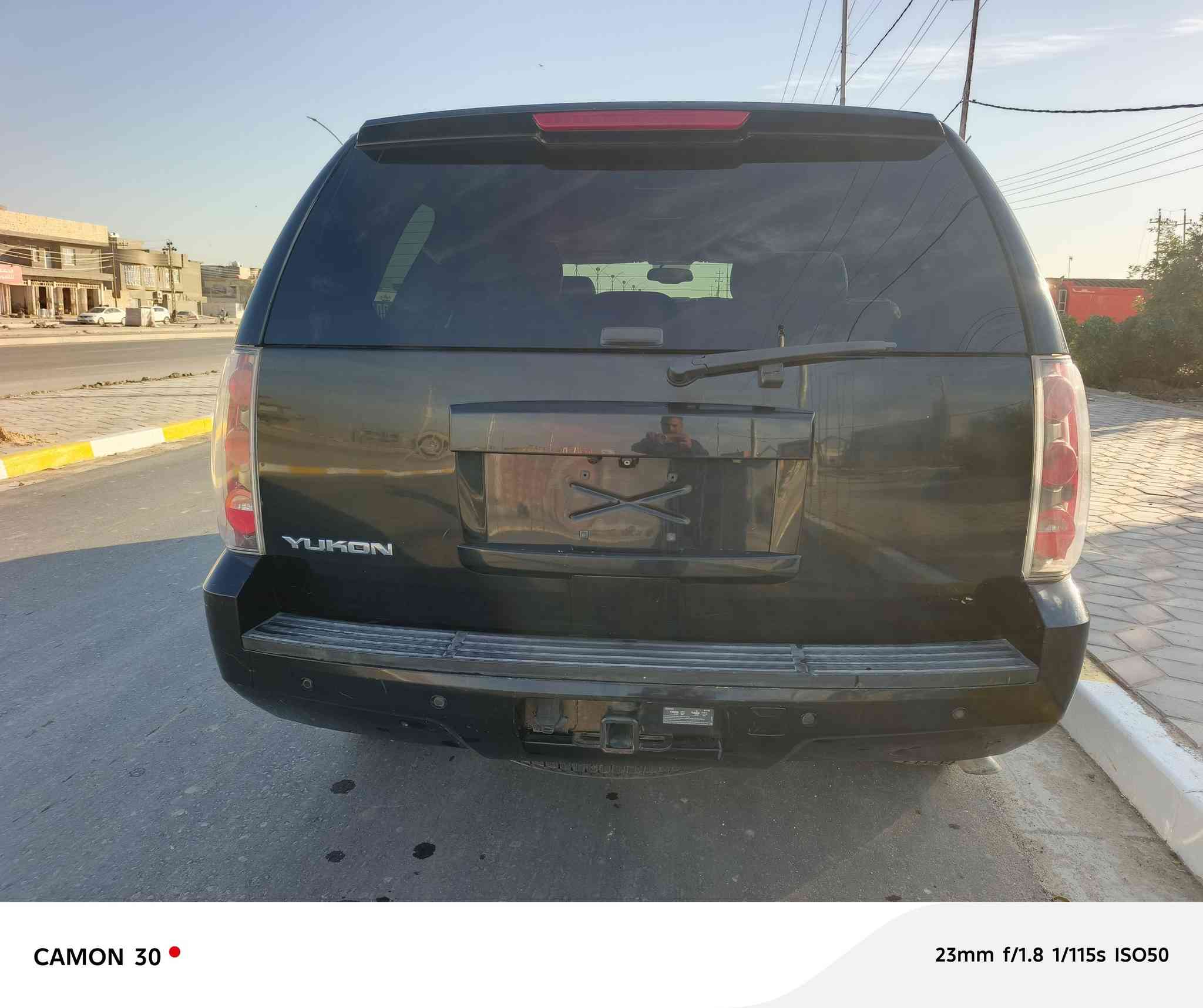 السلام عليكم اخوتي الاعزاء
جمسي يوكن بترة موديل 13 ادوات ادوات 
سيارة جاهزة وحلوة كير مكينة تبريد ثلج كهربائيات كلهه شغالة تخم تاير باتري جديد 6 براغي وكل النمر شغالة
عنوان السيارة الديوانية 
للتواصل واتساب او اتصال
***********
