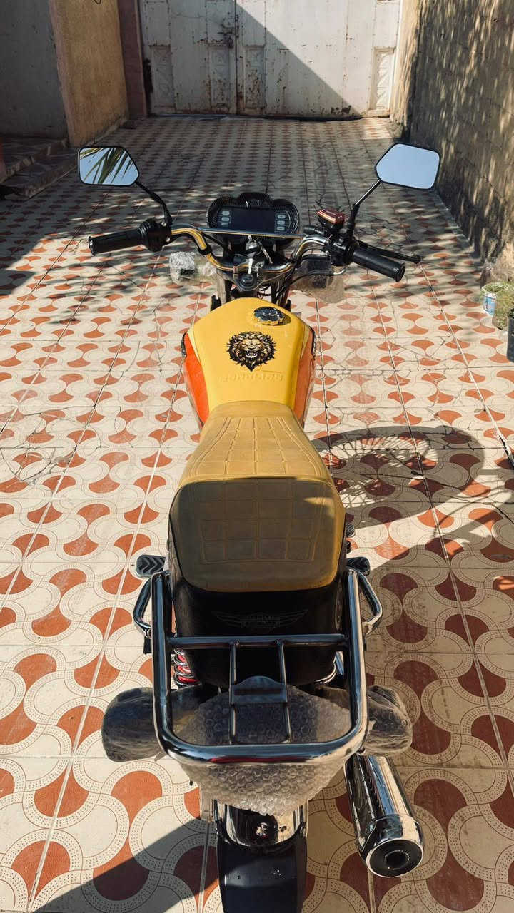 سلام عليكم تايكر 2024 للبيع دراجه حلوه ونضيفه عنوانها ديالى هبهب *********** ما متواجد عل فيس سعر 500 وبيها مجال حك جيتك
