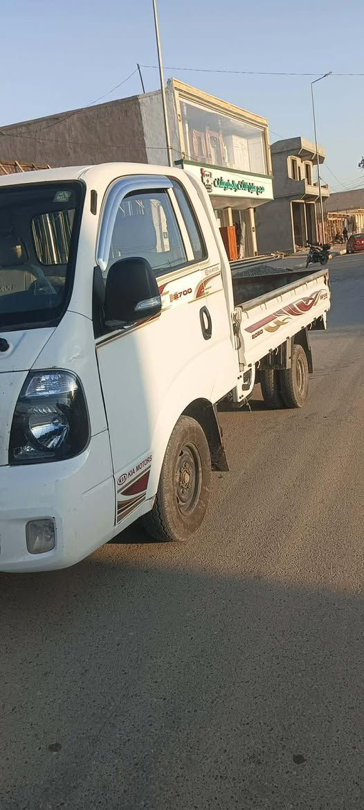 السلام عليكم.  كيا حمل للبيع 2018 رقم صلاح الدين كير محرك كهربائي صدر تايرات كله شرط 
اسعر حسب المراهم 
الاستفسار اتصل 
***********
