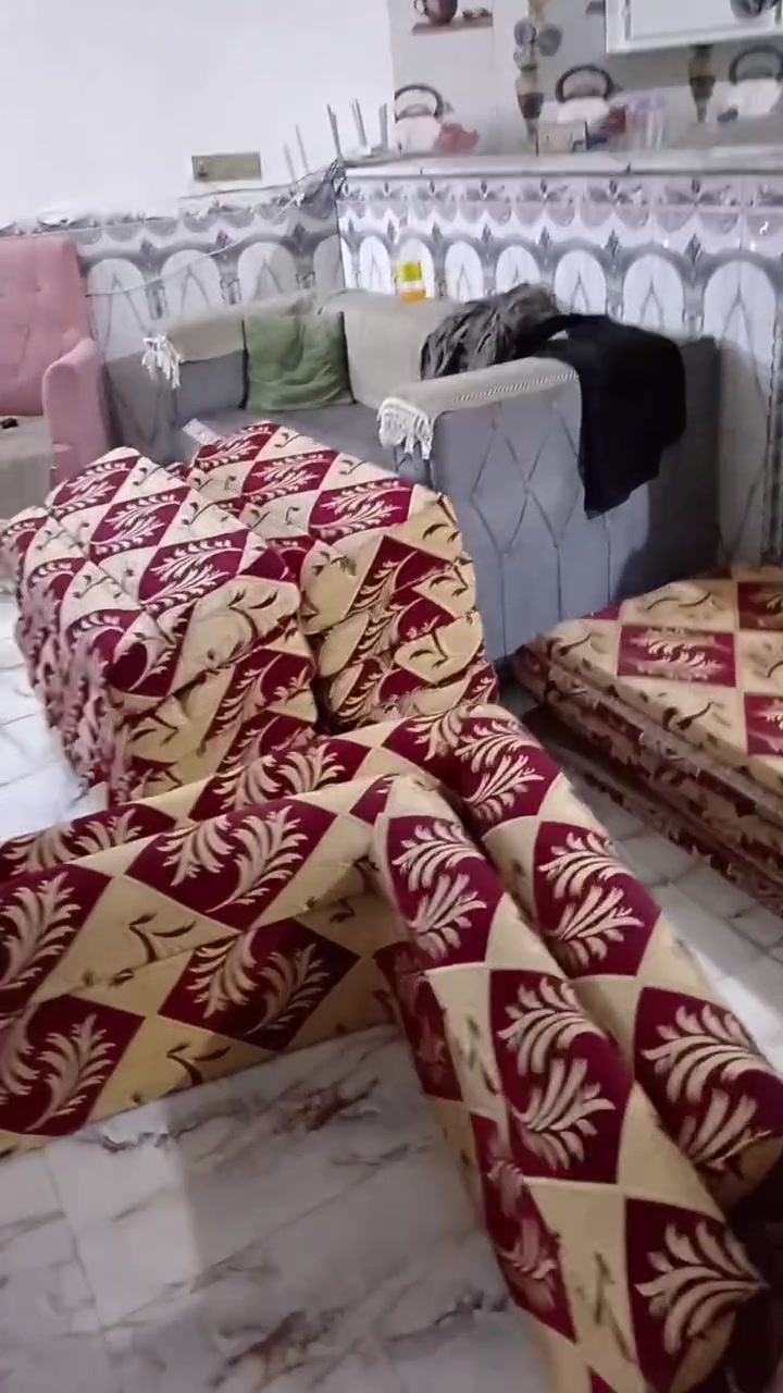 تعال يمي جلستين مستعملات للبيع
الوحده ١٠٠ التعجبك شيلهه خادم
الاتصال ***********
الحر سواده مدرسه حسام
