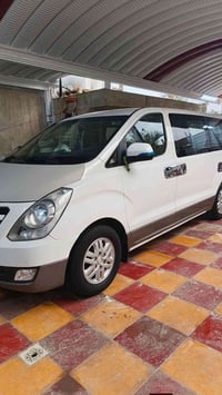 يالله موجود سياره استاركس لكافه المناسبات Vip سياره حاضره لكافه المناس...