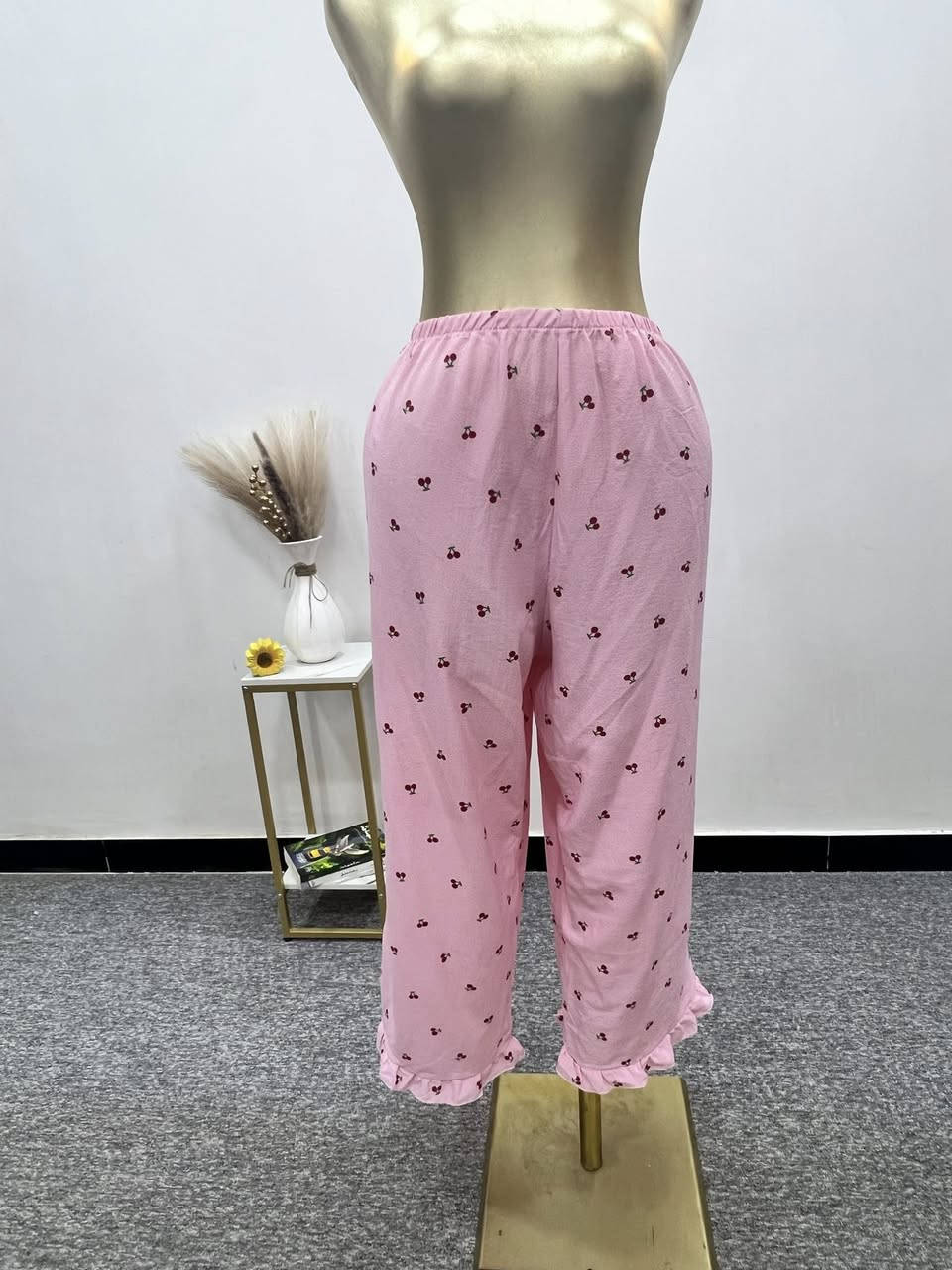 شلحات وكلبيات كويتي درجه اولى تألقي هذا صيف ويانا خامة ثلج ولا غلطة 
يوجد توصيل نجف ٣ محافظات ٥ 
#اكسبلور #هام #ملابس #ترند #creativity


**إذا كنت صاحب هذا الإعلان وتريد حذفه لأي سبب، رجاءا أرسل رسالة إلى الدعم الفني**