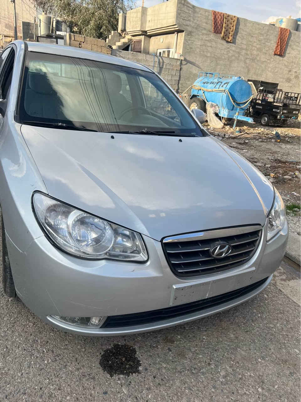 فروشتن ئاڤانتي 2008 
سعري 46 مجال 
بيبؤياغه سه ياره كه سبوغي نيه به س شوين براوه ي بوياغه
سه قفي وه ك شوشه وايه جالو شوخت بشرت
كه ڤه ر گوراو به شه رت ته قه و ره قه به شه رت جركه ي تيا نيه ده عامي بو دعامي بشرت شوين كؤيه:*********** كويسينجاك, أربيل
