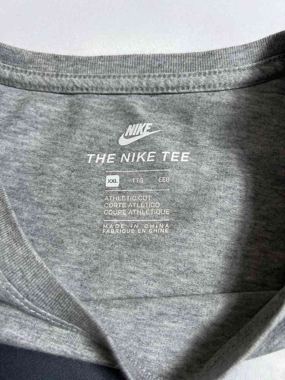 تيشرت قطن ماركة نايك 
نضافه 💯
قياس 2XL
حجز خاص
تابع كل ماهو جديد ومميز ونادر 
توصيل موجود 🚚


**إذا كنت صاحب هذا الإعلان وتريد حذفه لأي سبب، رجاءا أرسل رسالة إلى الدعم الفني**