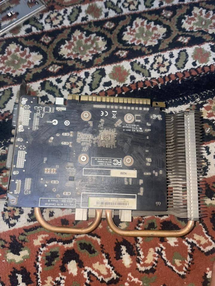 - i3-4130 10,000
- ASUS H81M-C Motherboard 10,000 (May be faulty)
- 1x 8GB DDR3 1600Mhz 12,500
- Generic 500w PSU 20,000
- Green 128GB Lexar SSD 20,000
- GPU GT 640 30,000
- معالج I3-4130 ١٠ تالاف
- مذربورد ASUS H81M-C ١٠ تالاف (ما متأكد إذا شغالة)
- ٨ جيجا رام حبة وحدة DDR3 1600mhz ١٢ الف ونص
- باور سبلاي ٥٠٠ واط ٢٠ الف 
- اس اس دي Lexar 128GB
- كرت شاشة GT 640 ٣٠,٠٠٠

***********

مكاني بغداد
