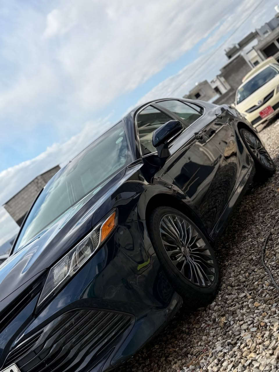 سلاوی خواتان لیبیت خوار هەموو بازار 

تۆیۆتا کامری 
مۆدیل 2019
مواسەفات LE puls 
رادار پیش و خەتی جادە 
ئاوینە ئیشارات و ئاوینە رادار 
شاشە گەورە و کامیرە و حاسە 
کوشن جلد و ناوزەرد 
سەیارەکە نمونەیە لەجوانی 
چوار تایە و ویلی ئەڤەلۆنی لەسەرە 
پێش و پشتی کەپسە 
یەک پەڵە بۆیاخی هەیە بی دەعم بێ ئیرباگ بیناوگرتن سەقفی کەمیک جالی هەیە 
ماوەی رۆیشتنی 96mile
هەموگیانی لەسەر شەریکەیە 
گێڕو مەکینە بەشەرت 

تکایە لەگەل ریزم سەعری نازانی لەخۆتەوە سەعر مەلێ ماڵی خەلک کەم مەکەرەوە لەگەڵ ریزما هەموو زانیاریکم نوسیە مشتەریت تیل بکە
شوین:سلیمانی 
ژم:***********
واتس ئەپ و ڤایبەر السليمانية, العراق
