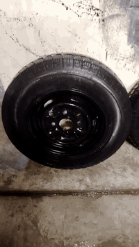 تايرات اربع جديد  البيع مال ستوته حجم تاير ١٢ يراهم مال كيه هم الشراي يجي خاص او يدك عل رقم الهاتف ***********
