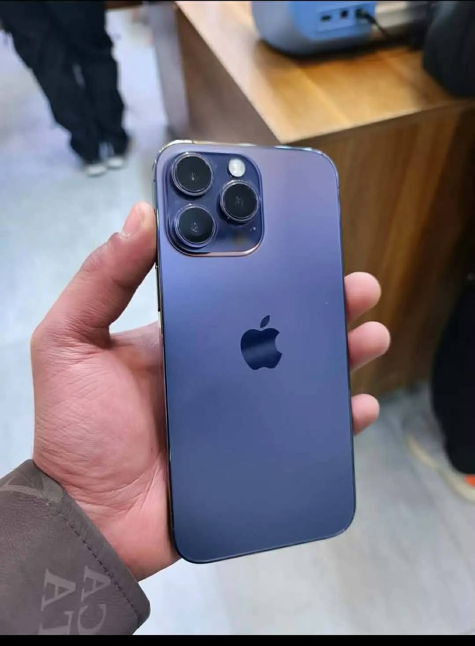 اسلام عليكم يتوفر ايفون اربعطعش بروماكس ستميه السعر وبي مجال   لستفسار وتساب***********
