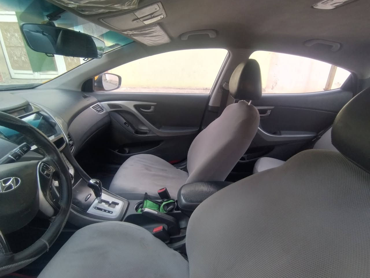 سلام عليكم افانتي 2012 فول بس بدون بصه او سلايت السياره بدون ضرر تلقيط مال تكسي كير شرطر المكينه بيها صرف حجم المحرك 1600 جي تي اي
السعر 105او بيها مجال
***********
