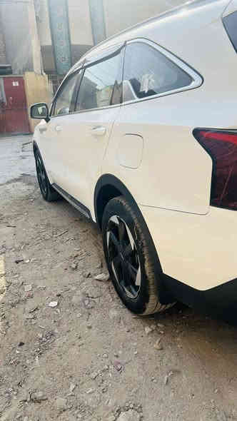 سورنتو 2024 للبيع خليجي 6سلندر السياره ماشيه 19 مكفوله كفاله عامه ويل 19 مكاني بغداد  الزعفرانيه شارع المعهد السعر 320 الي يحب يتفضل خاص او الاتصال ‭0772 378 3238‬
