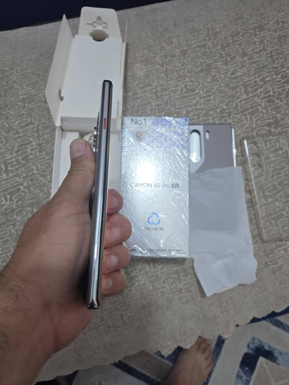 السلام عليكم تكنو كامن ٤٠برو فاي جي للبيع الجهاز جديد نضيف ١٠٠/١٠٠السعر ٢٥٠الف مكاني بغداد جديد شارع المسبح رقم تليفوني وتساب ***********
