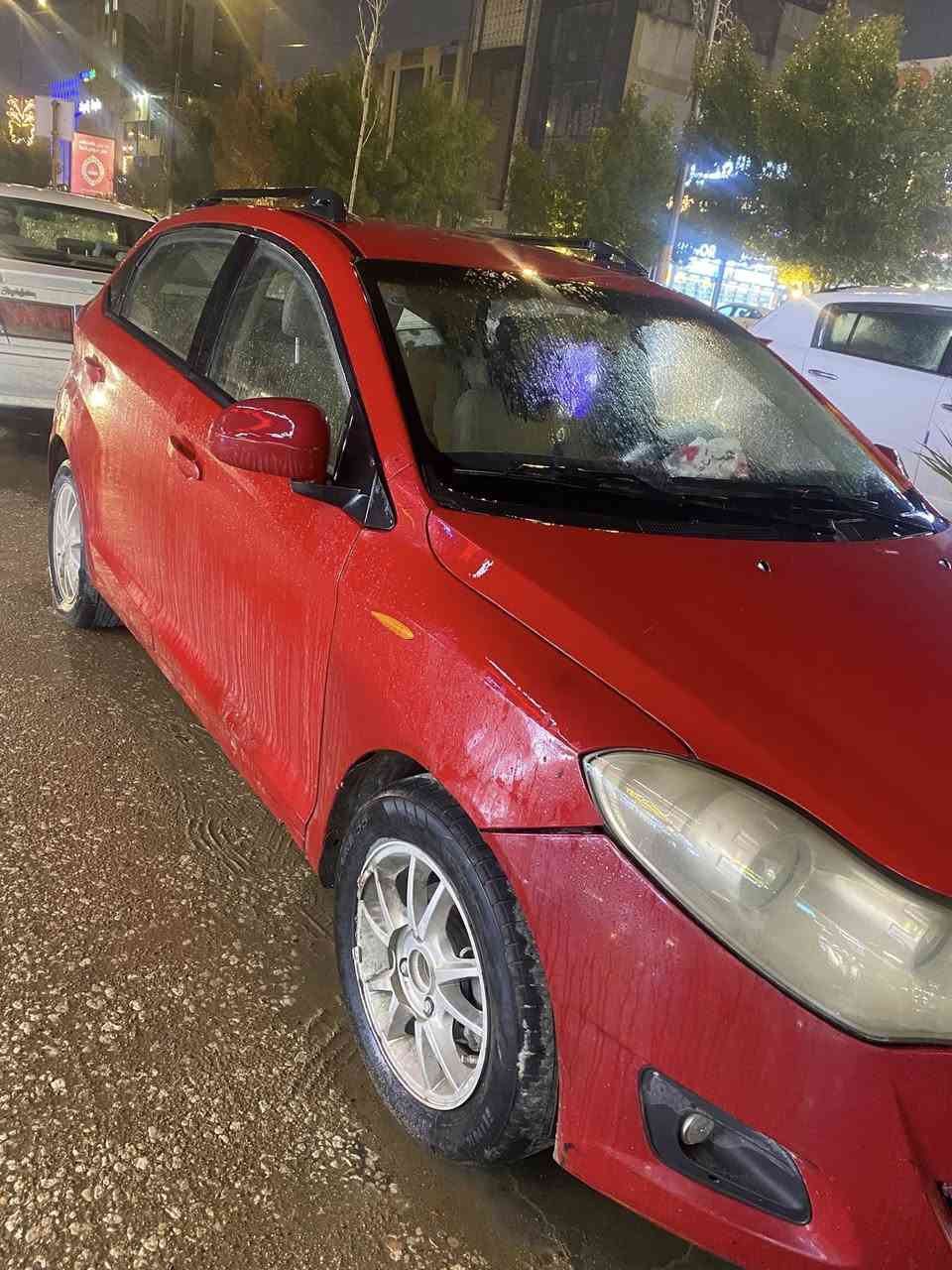 سلام عليكم 🫡
شيري فلاوين 2013 
تحكم مري كهرباء ⚡️ 
تبريد ثلج 
باتري جديد 🆕 
عنبار جديد
شاشة ✅
كامرا ✅
دبلات امامي جدد + حدادية مقدم
تخم تاير نظيف 
بيها صبغ باب خلفي وشويه من الجاملغ 
سعرها 35 وبيها مجال بسيط
عنواني النجف شارع الغدير
***********
