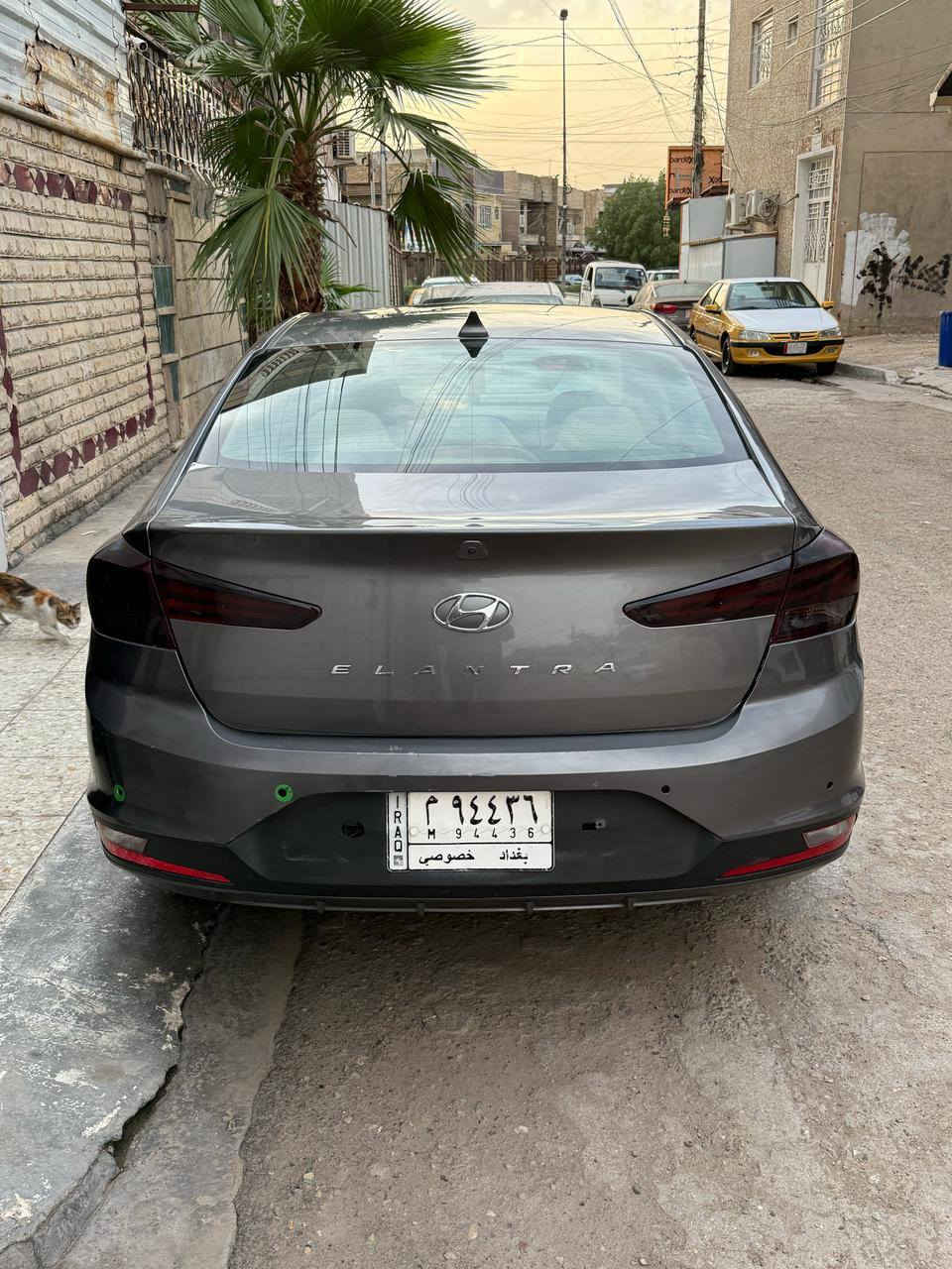 للبيع النترا امريكي نص فول موديل 20 (كير ايتي ) الحادث دعاميات فقط مكينه مفتوحه بعض الحالوب فوق القماره بسيط جدا ماشيه 107 صور الحادث موجوده بلمنشور  مكان السياره حي اور السعر 130 دولار وبيه مجال للشراء ***********
