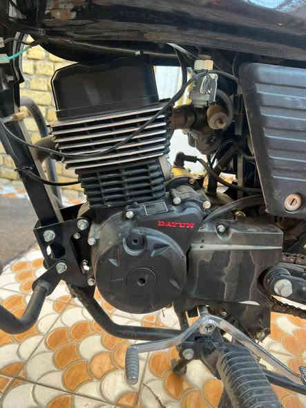 سلام عليكم دايوان جبلي رقم بغداد موديل 23 طالعه بل 25 زيرو دراجه ماشيه 7000 اصل تجي وتشوف بعينك برغي ممفتوح بيها ومال زنجيل موجوده مكاني ناصريه مركز سعرها 2850 وبيها مجال ما متواجد خاص رقمي ***********
