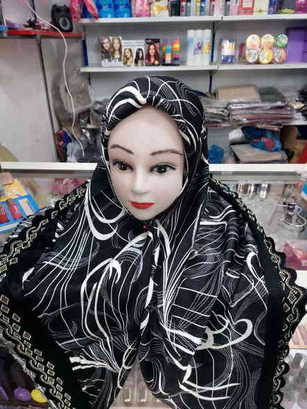 📣 حجابات وكوزمتك الهادي  📣
💫 وصلنا كم جديد… وأجمل من الجديد 💫

🧕 ربطات حجابات موديلات مختلفة
ستايل، نعومة، وثبات… اختاري اللي يناسبك وبسعر يخبل 🔥

🧣 شال جديد بخامة ثقيلة
ألوان مميّزة ومريحة للّبس… يلائم الشتاء ويضيف فخامة على طلعتج ❤️

✨ الجودة عالية – الأسعار تناسب الكل
✨ متوفر كلشي تحبّوه… تعالوا شوفوا الجمال بعينكم

📍 حجابات وكوزمتك الهادي 2 
نورتونا بأي وقت 😊🌸
العنوان حلة البكرلي الفرع المجاور لمدرسة بردى
او الاستفسار واتس اب ***********
