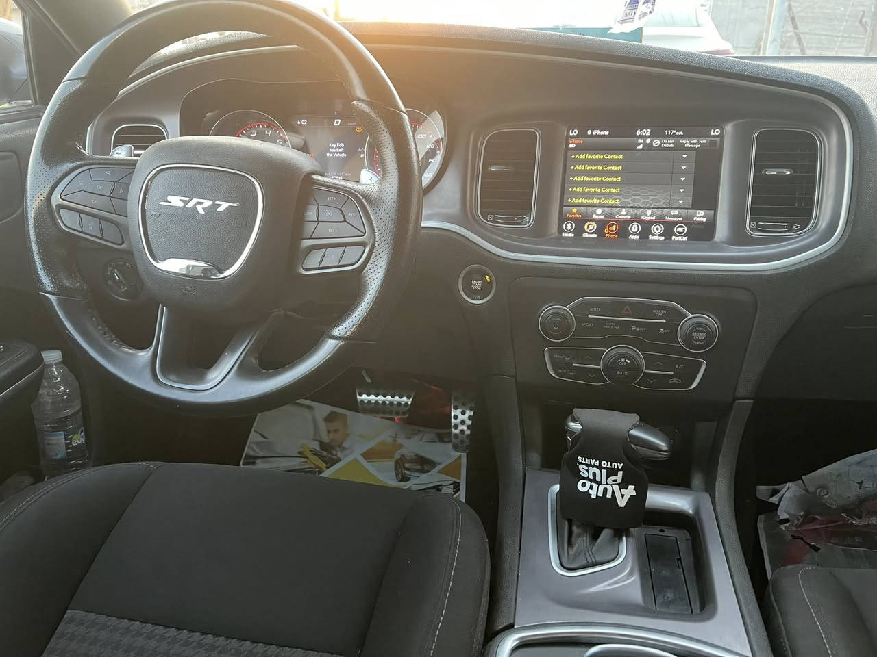 الون سمنتي فاتح حادث فقط بنيد 

ماشيه 40الف رقم بصره بسمي تحويل

بسم المشتري جديده مابيه اي نقص 

سعر ٢٧٥ مكان سياره بصره ارتي

***********

@إشارة
