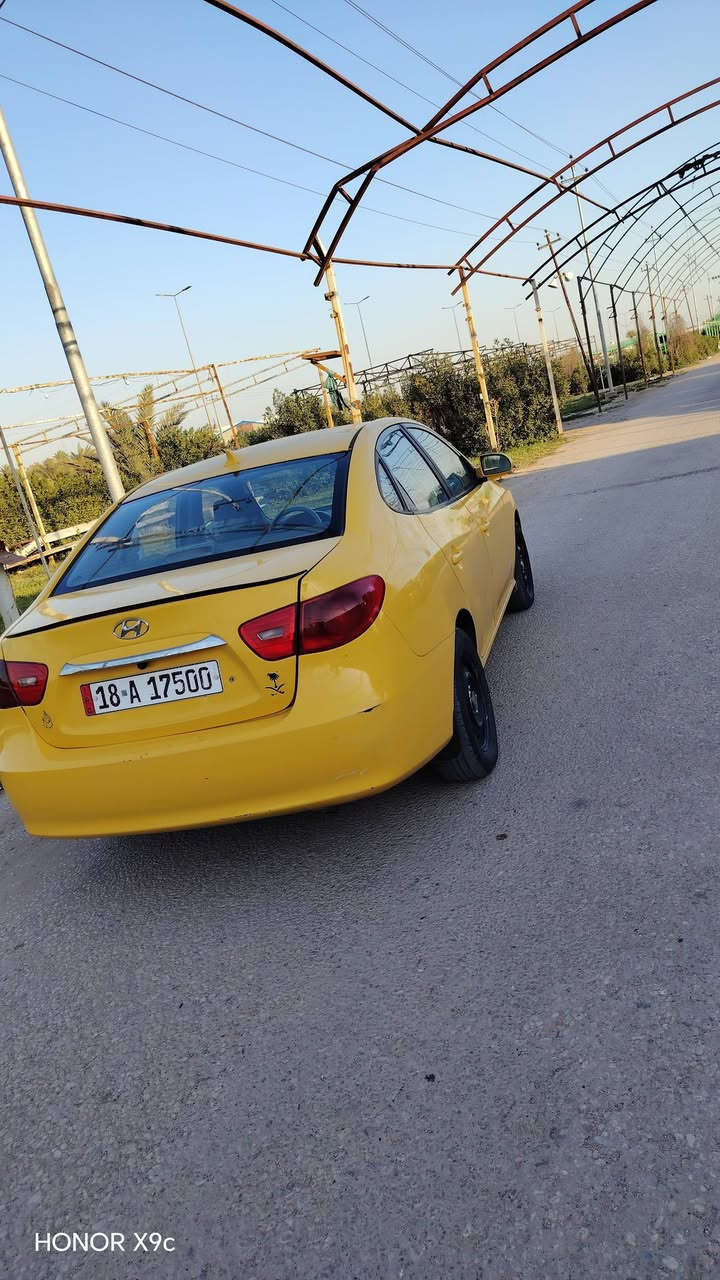 هونداي الانتره موديل 2010 
مكينه وكير كفاله تخم تاير حداديه شاشه كامره 
منضومه غاز منضومه زنون 
ليبل واحد السيارة مكاني بابل القاسم السعر (89))
***********
