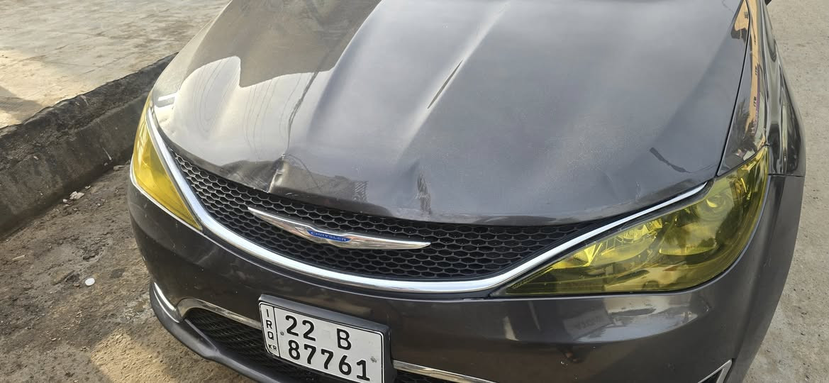 السلام وعليكم فيوجر رقم اربيل خصوصي للبيع او المراوس حسب القناعه ٢٠٢١ داخله كلين هنا بالعراق صارت بيها طخه بالدعاميه وطكت الايرباكات وموضح اكو رصعات  بالبنيد ونشخطت بالباب موضح بالصوره السياره مابيها قطره صبغ بوب كهرباء  بردات بلادي فرس وسطي كشنات سياحي داخل عسلي هندبريك بصمه اربع ابواب بصمه السعر المطلوب ٢٢٠ واي استفسار ***********
