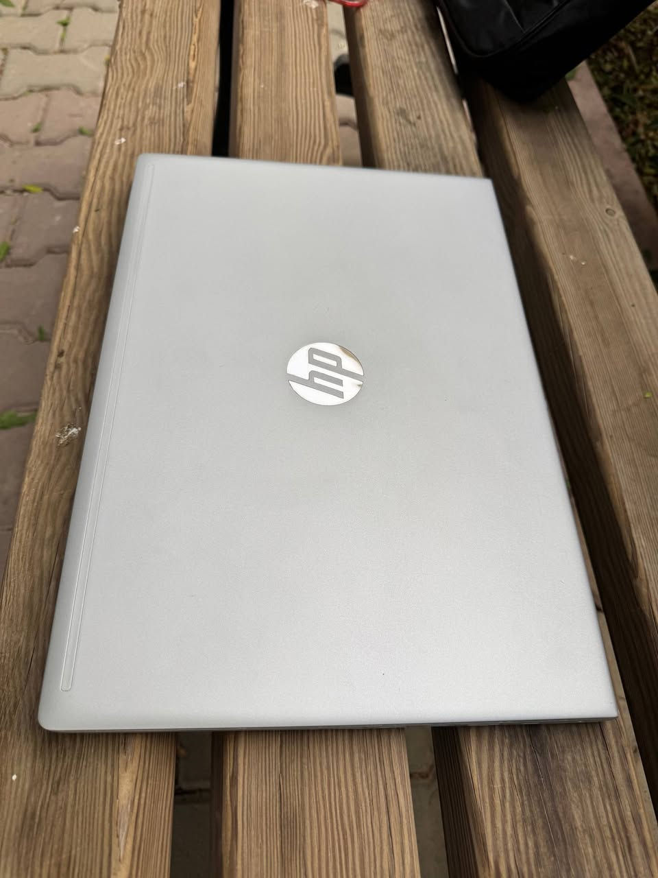 السلام عليكم
لابتوب HP PROBOOK 455 G7 الجيل ال11 فول مواصفات سوبر سلم لون سلفر
مواصفاتها
المعالج AMD RYZEN 5 4650u يعادل core i5 الجيل 11 
Ram 8 ddr4
هارد ssd 256 كيكا جدا سريع
كارت الشاشة AMD RADEON (500mb نص كيكا مع الشير تقريبا 4.5gb)
حجم الشاشة 15.6 HD
ملحقاتها كارتونة وجنطة وشاحنة 
لابتوب نضيف جدا اكثر من 100 بالمئة مواصفات قوية كلش لتشغيل البرامج الهندسية والتصميم والالعاب ومنصب عليها اوتوكاد وبرامج الفوتوشوب 
مكاني بغداد المنصور 
السعر 425الف  ***********
