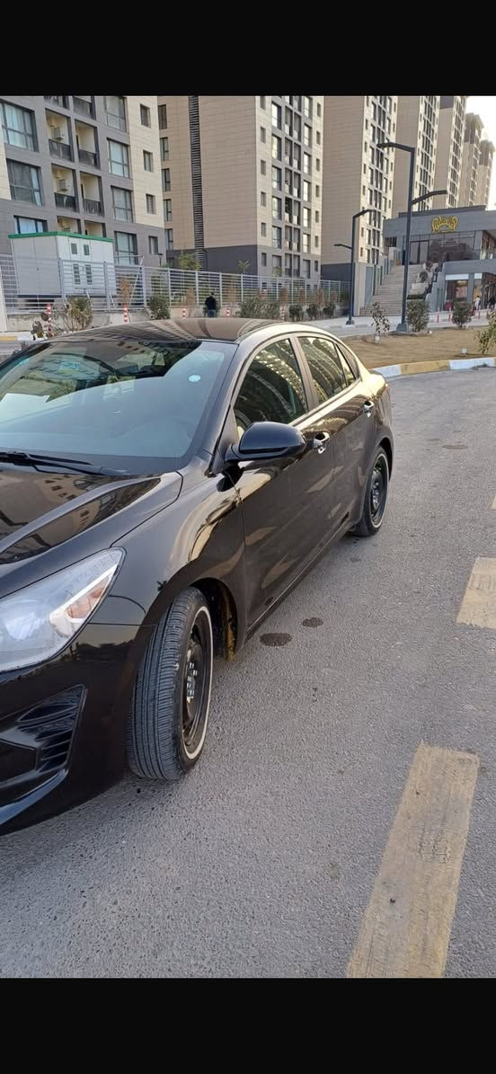 السلام عليكم مرخصة الادمن المحترم.
كيا ريو 2023  للبيع

سيارة كفالة من صبغ 
بيها فقط جاملغ خلفي وقبق جنطة وجاملغ كلير

سيارة بجمً كبس
شاشة جبيرة
تحكمات ستيرن
سيارة فول عدة الفتحة 
مكينة كير كفالة
سيارة ماشية 53 الف

مكانها حي جهاد للتواصل
السعر ١٢٤ وبيها مجال بسيط 

0780 767 2350
