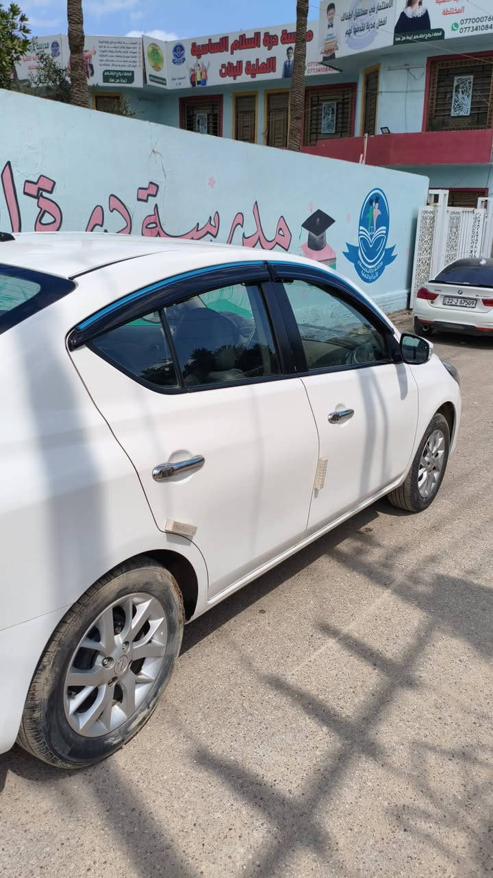 نيسان صني 24
رقم بغداد
ويل كب 
اشايـُر  مري
تبريد قطعتين 
سياره بعدهه جديده لا شخط ولا طخه كفاله عامه
السعر ،،123 وبيهه مجال قليل 
***********
