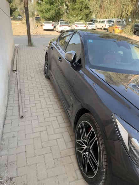 كيا ستنكر موديل 23 دخول جديد ماشيه 28ميل  مرقم بغداد باسمي مكينه 6 سياره بعده كسر فلين رايده ب 215مكاني بغداد الدوره شارع ابوطياره ***********
