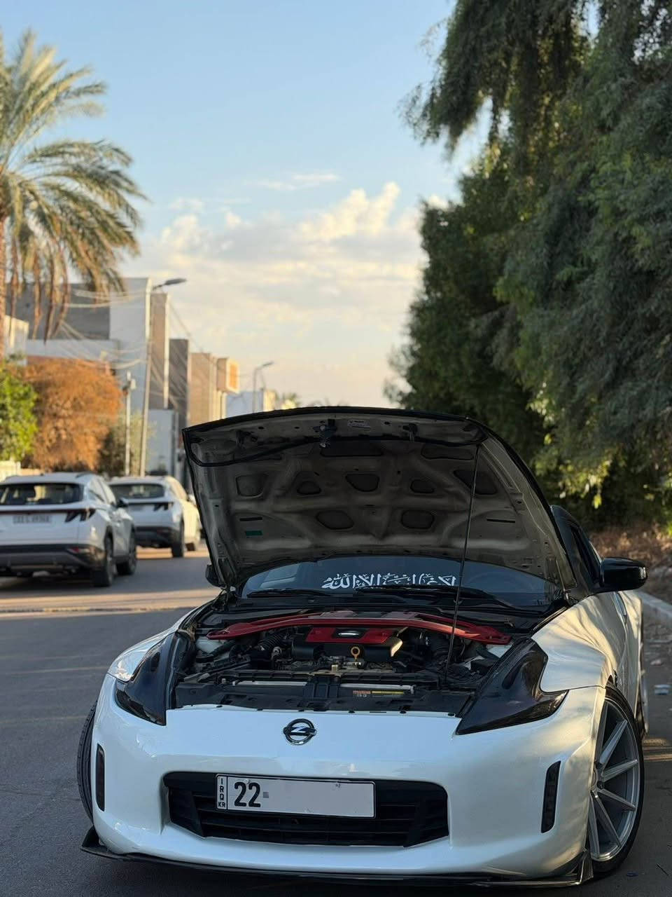 السلام عليكم نيسان Z nismo خليجية موديل 2010 بيها قطعتين و نص صبغ اثر شخوط بدون لا دواخل ولا معجون مكينة كير صدر اكسل الباقي كلة مكفول بدون اي نقص تخم تايرات جديد 
داخل احمر   كشنات جلد.  كشنات كهرباء 
تدفئة و تبريد كشنات مري شفط و السيارة كلش حلوة و مميزة و جديدة ضمان ppf الاسود جوا مكفول بدون اي شخص او اي بارد سويتة جمالية 
عليهة سستم صوت و مرتب
سعر السيارة 120 ورقة 
مكان السيارة الاعظمية
للاتصال او الاستفسار *********** بغداد, العراق
