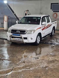 هايلوكس 2010 سياره وضع شركه كلها شرط سعر《185》075024410620 \07706655221