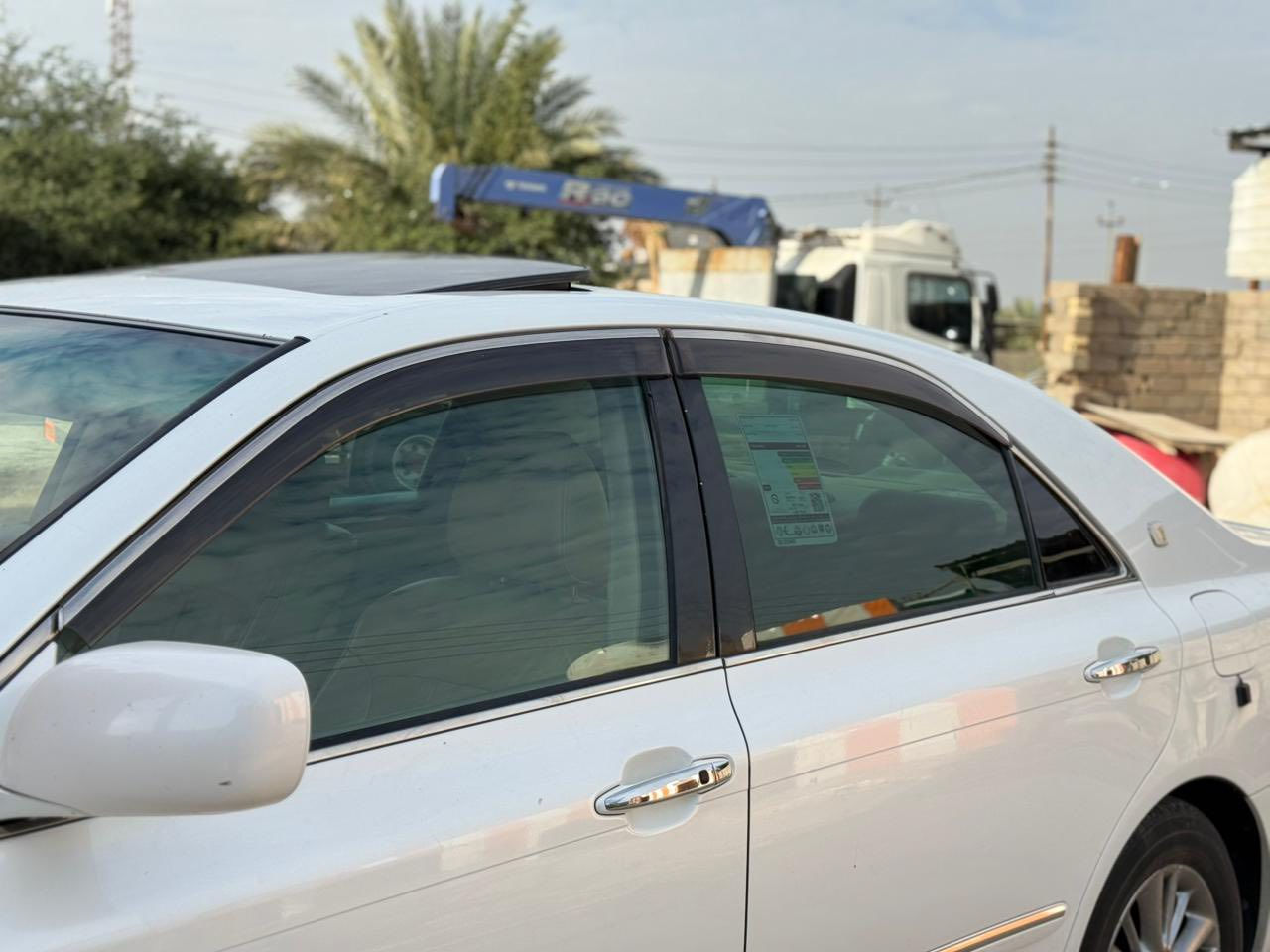 سـلام عليكم 
شاهينه للبيع فقط 
تسجيل جديد قرار 48 بسمي تحويل ثاني يوم  رقم بصره /
مكفوله كفاله عامه من كلشي 
فول واحد عل واحد 1/1 
لون ابيض صدفي 
كرستال اصل 
موديل 2005 
3دكم 
شاصي 182 
داخل بيجي 
غرفه جلد 
فتحه سلايت 
تبريد 3 قطع. تبريد خلفي 
ثلاجه 
برده خلفيه 
كشنات كهربائيه + خزن كشنات 
ستيرن كهربائي 
تبريد ثلج 
حداده 
ويا حجم 15 نفطي + تخم تاير 
سياره جاهزه باقي تفاصيله خاص 
مكان السياره بصره
السعر اتصل وتدلل 
***********
اتصل بدون خاص مكلف بنشر
