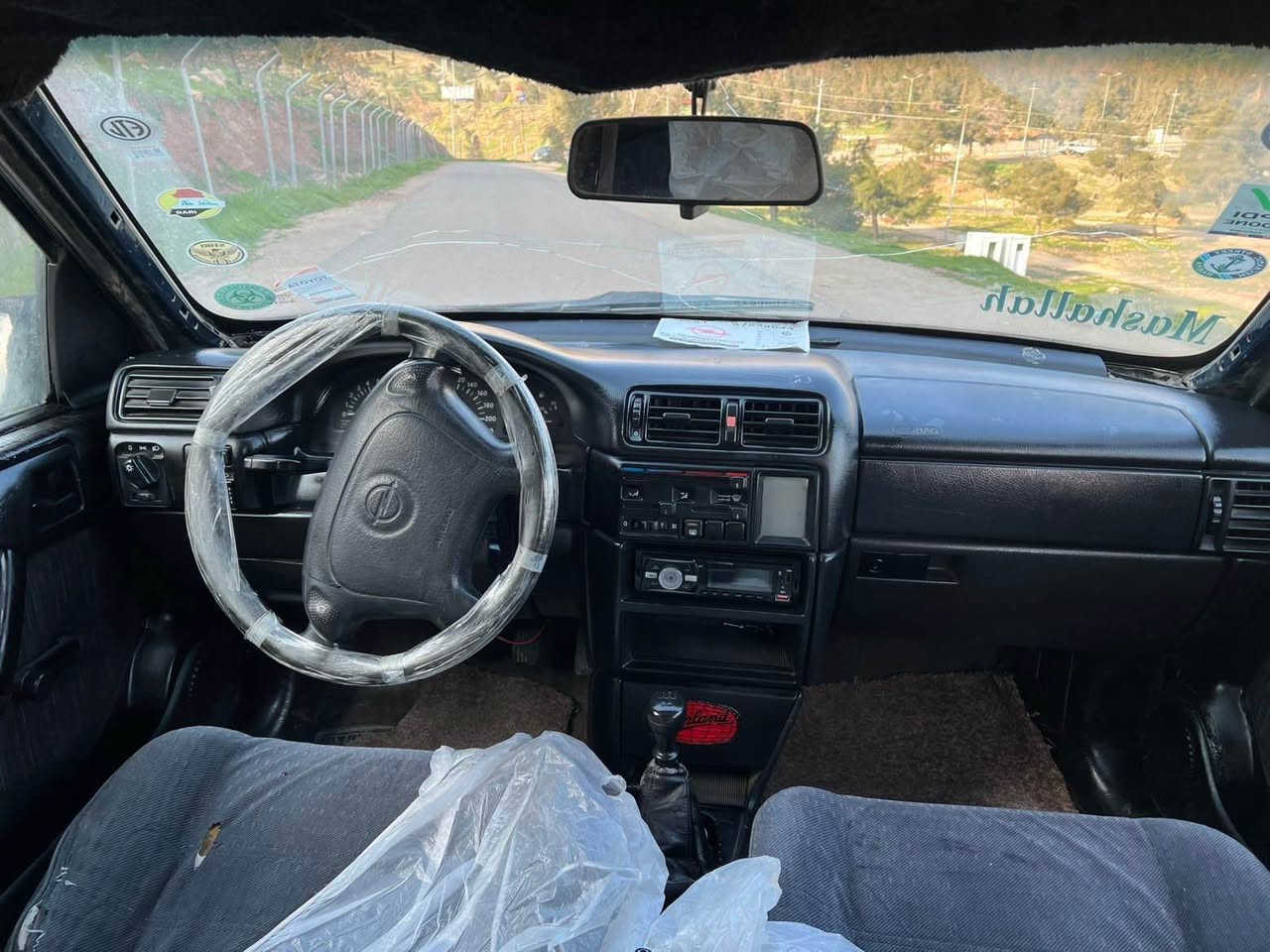 ڤیکترا مۆدیل ١٩٩٥ سەیارەکە علوجە کەفیلی ماڵی مەدەنی بەشەرت کارەبای کامل کامل مەزبوتە گرو مەکینە بەس کەمەک دوکەڵ دەکا لە زەخت سەیارەکە سلایتە دەبڵ ئێرباگە مەکینە ٢٠دەعمو لێدران موسو براوە بەشەرت نرخی ١٤گەڵا ناونیشان کۆیە *********** ڤایبەر وەتس ئەپی لەسەرە كويسينجاك, أربيل
