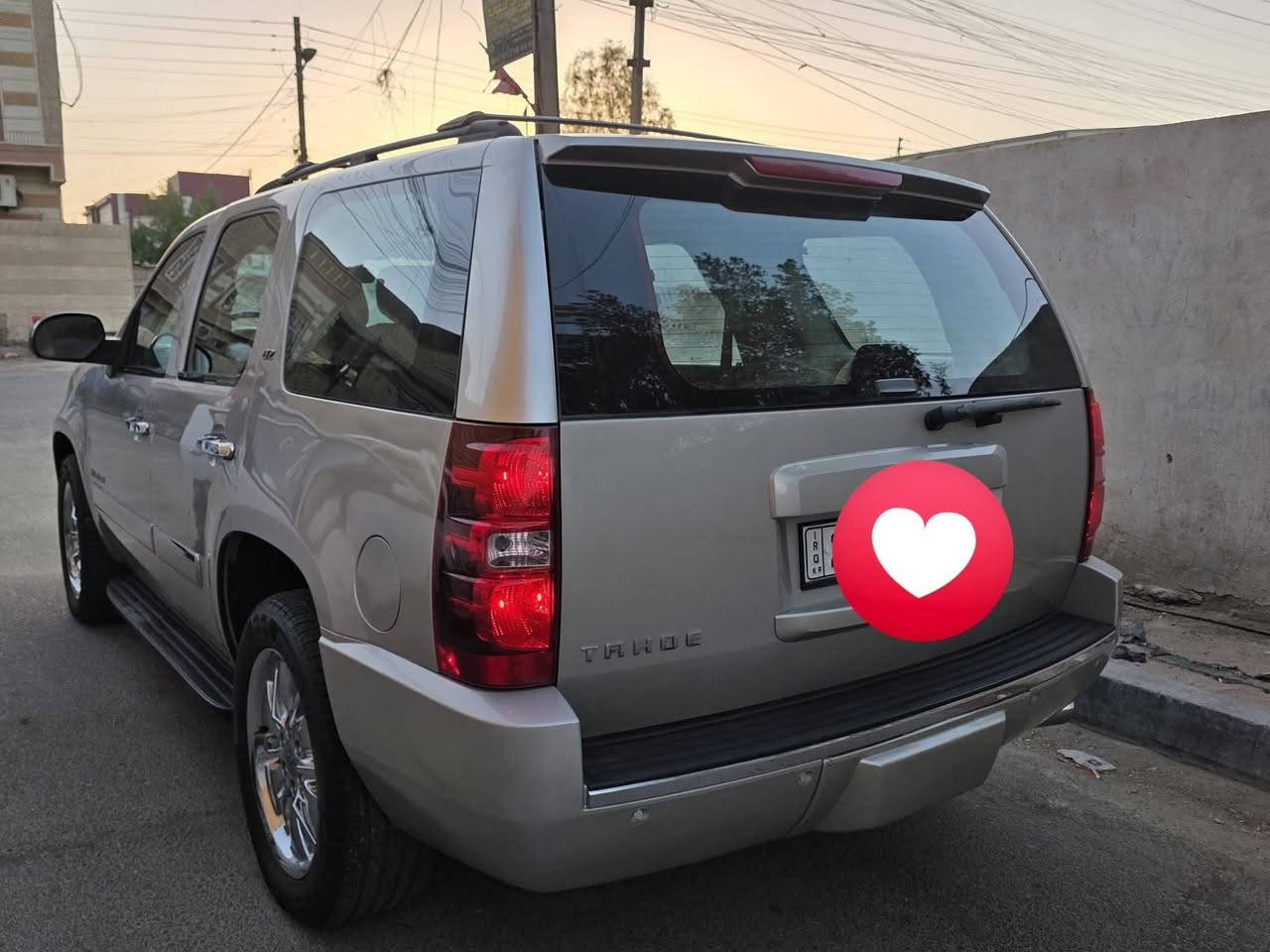 ادوات ادوات ادوات
كفالة من الكص والفتح والضربة 
للبيع: Chevrolet Tahoe 2010 LTZ
 • الموديل: 2010
 • الفئة: LTZ (أعلى فئة)
 • المحرك: V8 سعة 5.3 لتر
 • ناقل الحركة: أوتوماتيك
 • الدفع: دبل / رباعي
 • اللون: ذهبي فاتح
 • المقاعد: جلد
 • فتحة سقف
 • شاشة + نظام صوت
 • حساسات خلفية
 • كاميرا خلفية
 • جنوط كروم أصلية
 • مصابيح ضباب
 • مرايا كهرباء
 • باب خلفي كهربائي
 • تكييف ثلج أمامي وخلفي

الحالة:
 • السيارة نظيفة من الداخل والخارج
السعر 105 وبيها مجال 
الرقم / ***********
