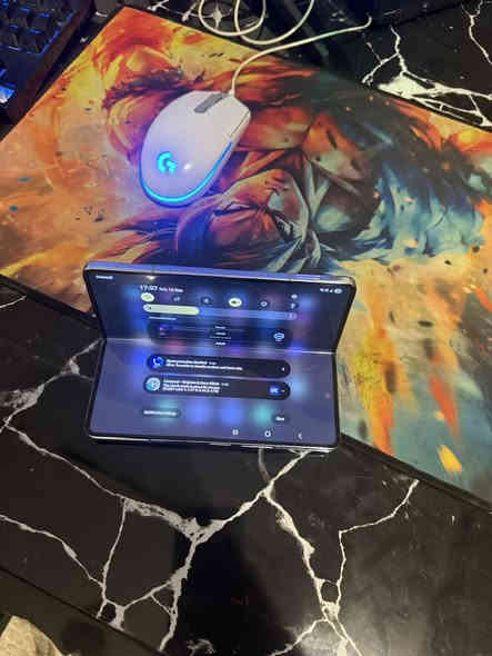 بيع كالاكسي Galaxy  Zflod6المكان ااسيديه. السعر ٨٠٠ الف نظيف ذاكرة اعلى شي. الاستفسار الاتصال بالرقم***********
