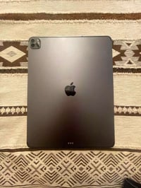 ايباد m2 للبيع حجم .12 السعر675و بي مجال بطاريه 90//07715302685