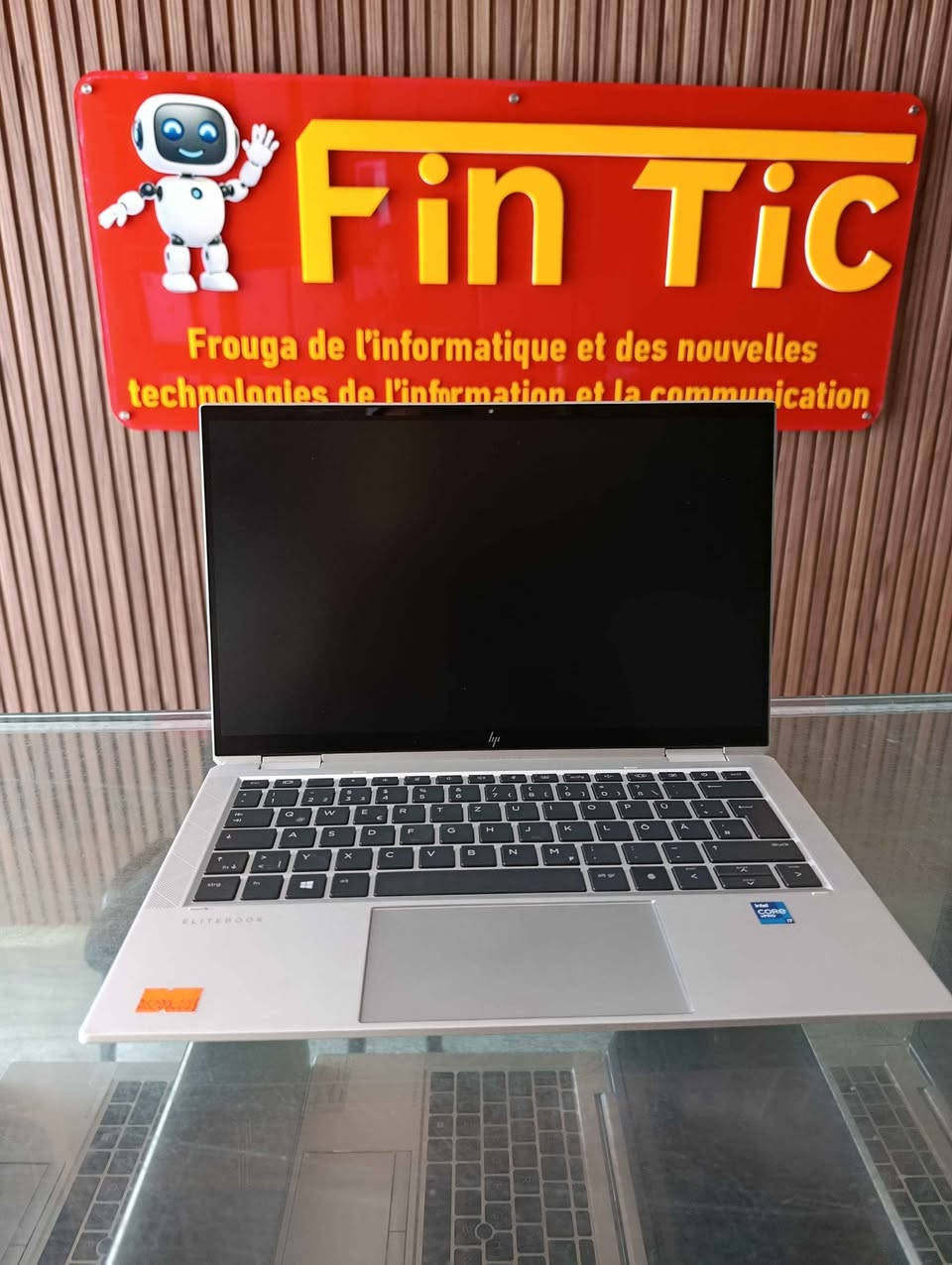 🎇   *Bon Prix 5699Dh*
🖥️ Pc et Tablette Professionnelle 
💻 HP EliteBook x360 1030 G8
🔷 Intel Core i7 ~2,6Ghz (8 CPus)
↗️ 11éme Génération - 1135G7
💾 RAM 16G DDR4
◾ DisqueDur:  256G SSD(disponible 512G)
🛑 Graphique: INTEL  iris (Xe) Graphics
👩‍💻 Windows 11-64 Bits
🔊 WiFi 5G
📸 Camera HD
🖥️ Ecran 13.3"’ Tactile Rotation FuLLHD 
⌨️ Auto Lighting  
🔋 Batterie plus de 6H
🔌 Chargeur original 
💯 Pc  Comme Neuf Top  
📞 TEL :  06.80.20.10.48 
ID : importation canada N 25/5

_____________________________________
🚚 La Livraison à Toutes les Villes 🇲🇦
✅ Garantie avec Reçu de la Société FINTIC 
📍N 92 Bis Av TiTou Alqods Agadir
📲 Facebook et Instagram : FinTic Techno 
📧 fintic.techno@gmail.com أكادير, أكادير إداوتانان


**إذا كنت صاحب هذا الإعلان وتريد حذفه لأي سبب، رجاءا أرسل رسالة إلى الدعم الفني**