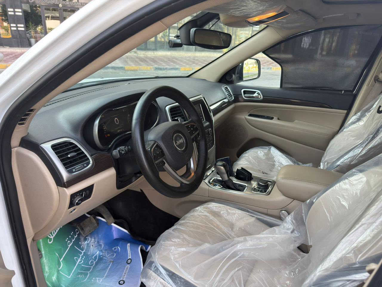 سيارة جيب لاريدو خليجي
موديل 2018
بصمه دفع رباعي
دخول ذكي
مقاعد جلد
كراسي كهربائية 
فتحه تشغيل عن بعد 
كفالة عامه 
بيها كم رصعه 
ماشية 63الف
رقم اربيل 
كير مكينه كفاله 
تبريد بشرط 
السيارة حدادية ودسكات شركة هارلم 
سعر السيارة 268
لاريدو بلص تجي بجم يختلف
نظام فور ويل سبورت وايكو 
وضعيات قيادة مختلفة 
شاشة بك دواره
حساسات 360 
نظام إيقاف التلقائي عند الرجوع للخلف
للاتصال ***********
